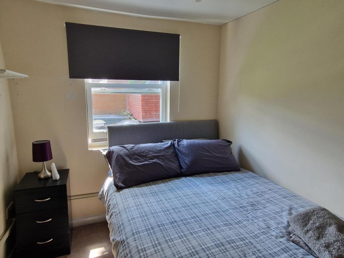 Maidstone Heights III - 1 Bedroom In Maidstone! Eksteriør billede